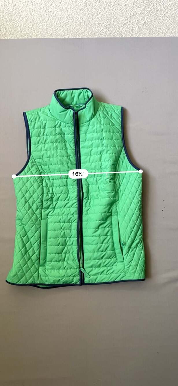 Talbots Women's Green Diamond Quilted Puffer Vest with Navy Trim - Picture 7 of 7